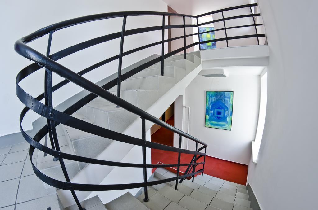 Wilson Hostel Warszawa Extérieur photo