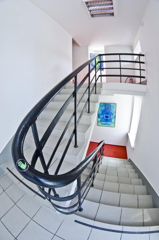 Wilson Hostel Warszawa Extérieur photo